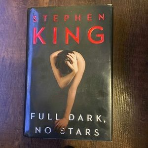 Full Dark, No Stars